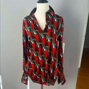 Rachel Zoe Never worn silk like blouse 
XS